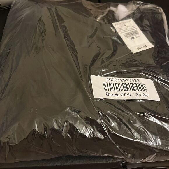 Colorblock Knit Fit n Flare Dress - Picture 4 of 4